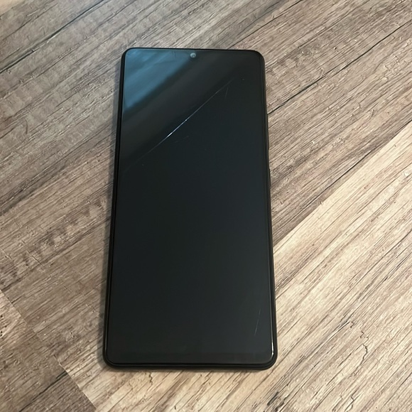 Phone Samsung galaxy A42 5g.